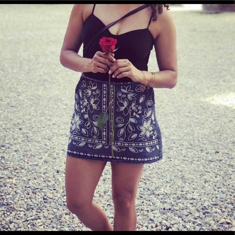 Stick jean skirt